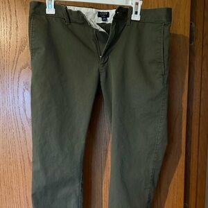 J. Crew Men's Olive Green Flex Chinos